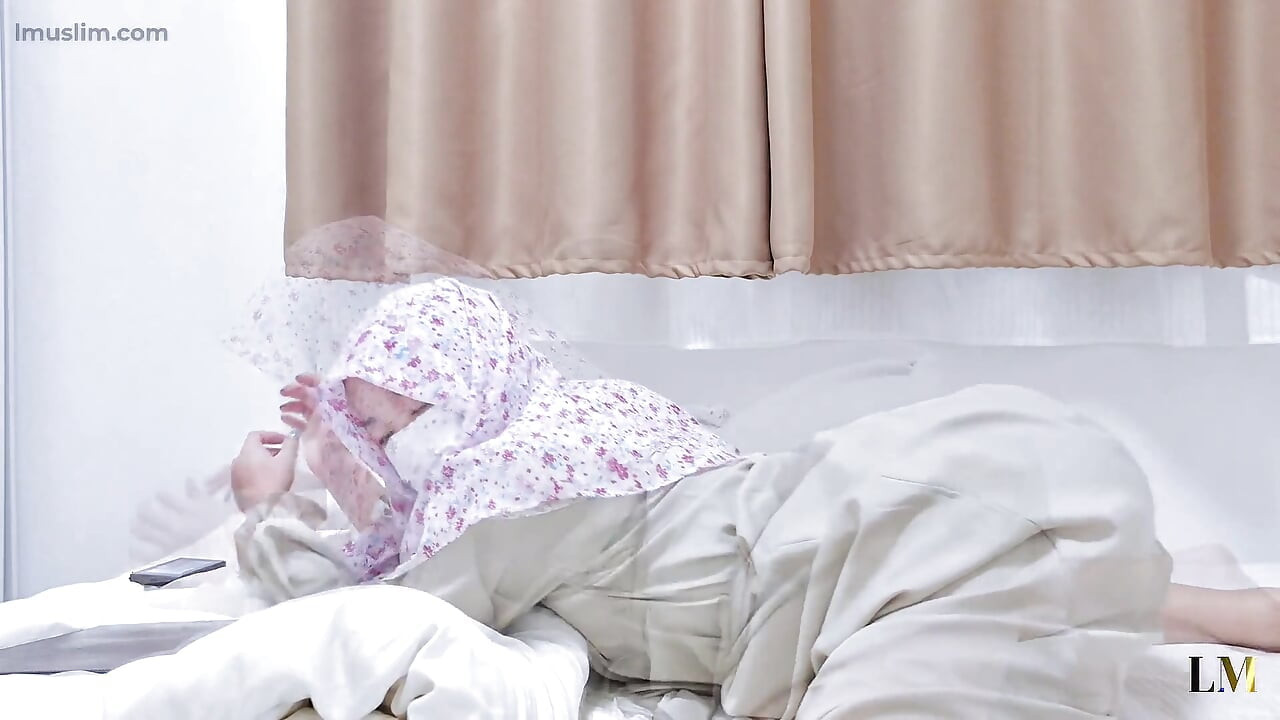 Punto De Vista: Tu Tímida Enamorado De Hijabi Te Pide Que La Grabes En Este Estado De Ánimo Juguetón