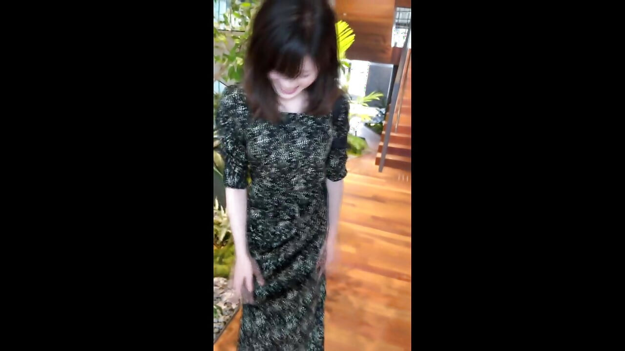 Bahagian 1 "Letakkannya di belakang" Sara (38), seorang bujang yang berharap dapat hamil buat kali pertama dalam tempoh 18 tahun. Besar-besaran kepada seorang wanita matang yang cantik yang mempunyai banyak kali keinginan seksual yang lebih kuat daripada kehamilan
