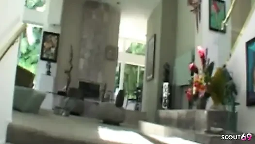 Kıllı amcıklı sarışın büyük memeli orta yaşlı seksi kadın velicity ateşli bir anal sikişiyor
