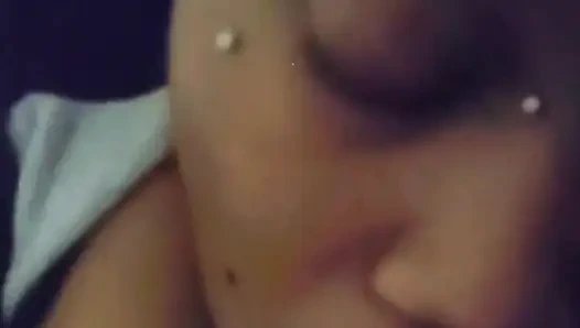 Nyepong & ngocok kontol sampai ludah