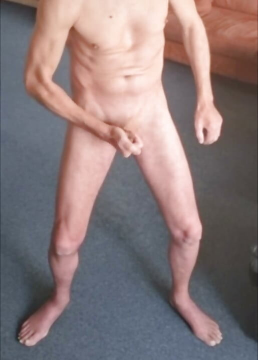 Muscular Hot Guy Masturbates