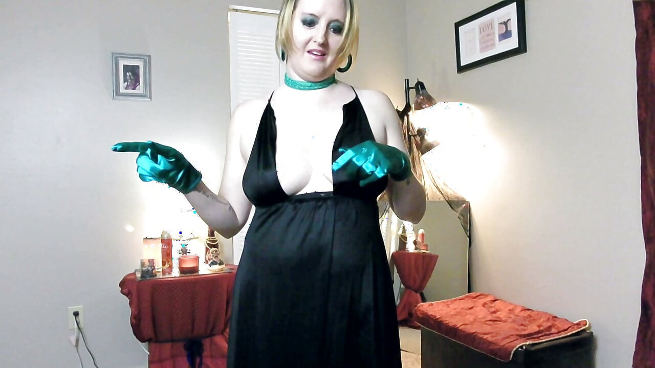 Step-mom Satin Gloves Blowjob & Facial
