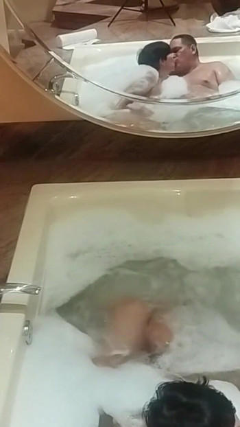 Bedövning ögonblick från "romantiskt datum med min fru"