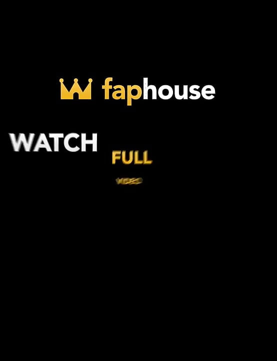 胖熟女Domina强迫愚蠢的奴隶崇拜她汗湿的脚 - 恋足羞辱