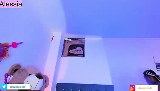 YARAK EMIYOR VE TERS KOVBOY KıZ