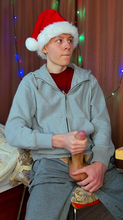 Huge Load Builds as Twink Imagines Friend Sucking