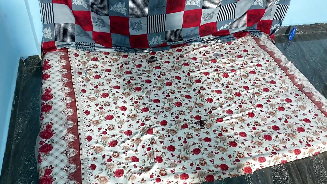 Busty Indian Girl Gets Fucked on the Bed