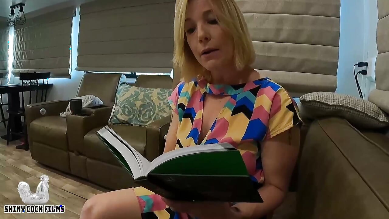 Мащехата освобождава сперматозоидния демон на доведения си син - Jane Cane, Shiny Cock Films