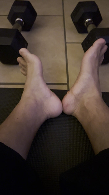 Feet hurt .. can you massage them for me?