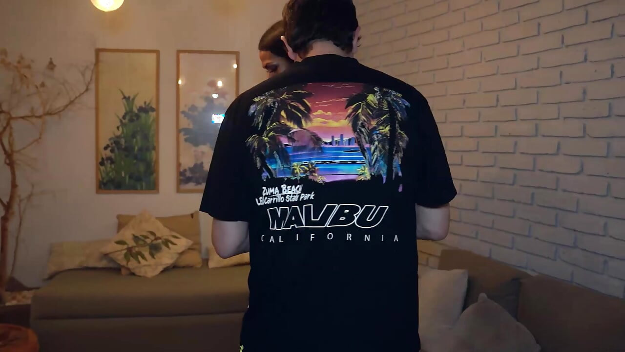 ショック効果(苦しむ茶髪の女性)