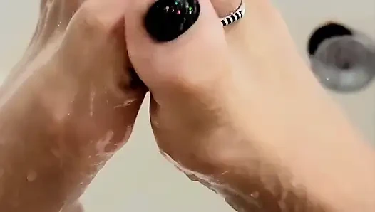 Duschzeit sexy füße