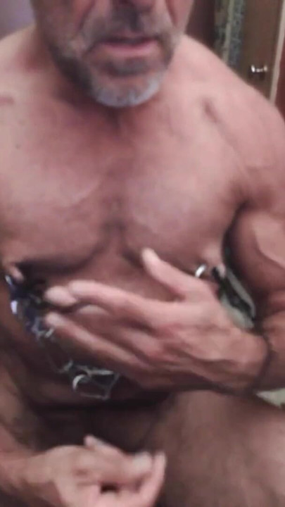 Gay Pig clamping nipples and wanking, flexing | Clip 1