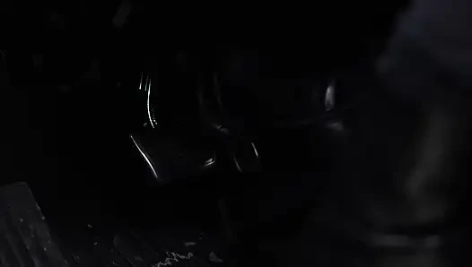 Tolong, mobilku terjebak di salju.