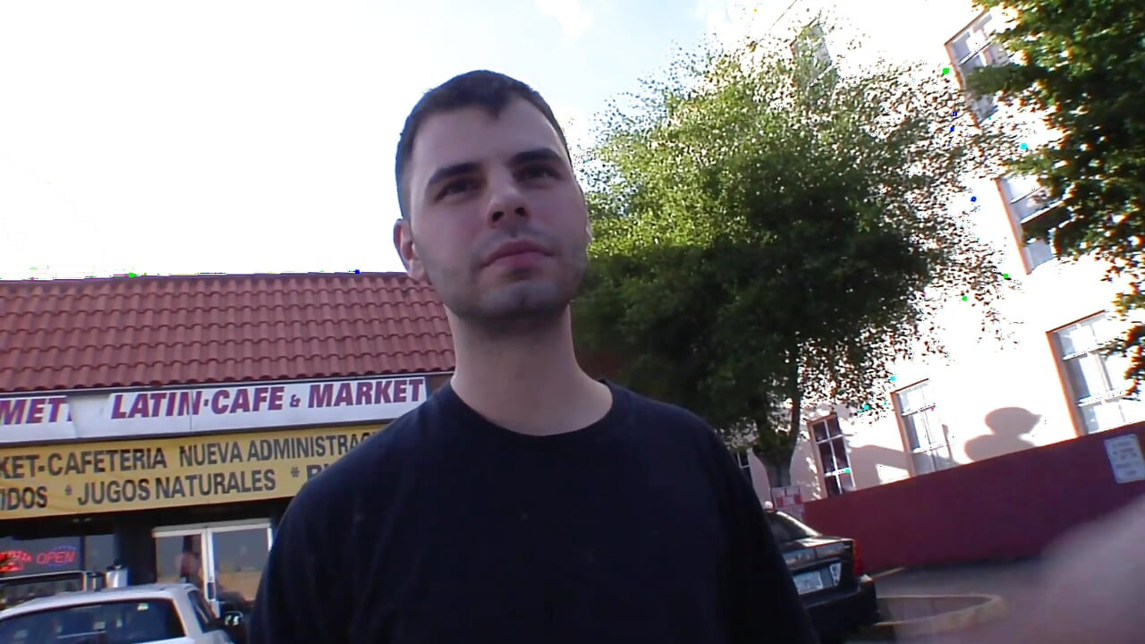 O gagică latino uimitoare este futută în pizdă