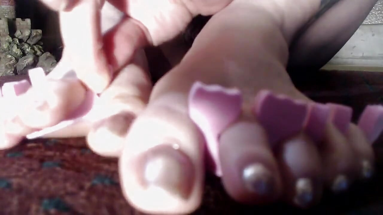 Naked thick painting long toenails