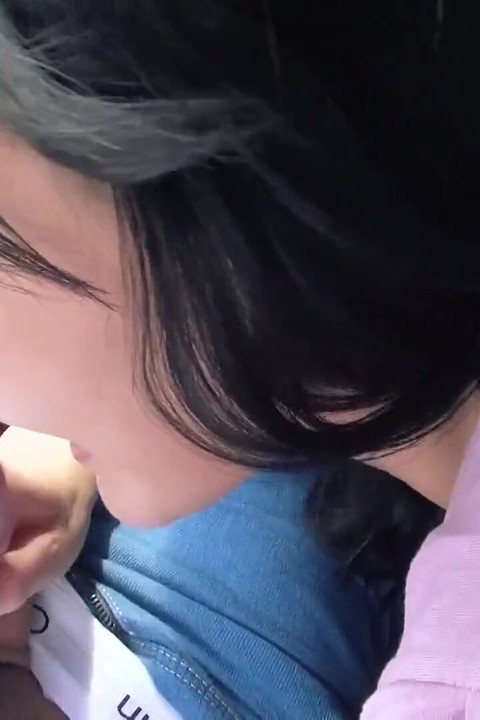 Mahsur kalan gençler - belle'in Brno'ya bir asansöre ihtiyacı vardı, rastgele bir yabancıdan binmek için yalvardı