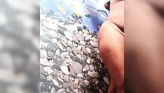 Ammukutty sevimli amcıklı büyük göğüsleri tıraş ediyor