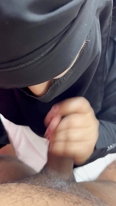 Muslimsk kvinnas resa till sexuell befrielse och krämiga bröst