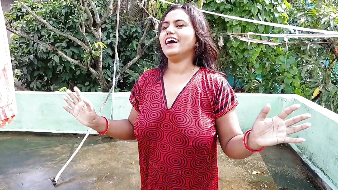 18+ Chica india Desi cachonda montando duro una polla
