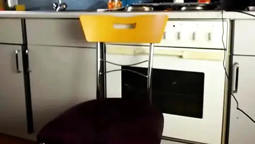 Godain pantat bahenol Sexydea - tonton aku memamerkan lekuk tubuhku yang menggodaku!