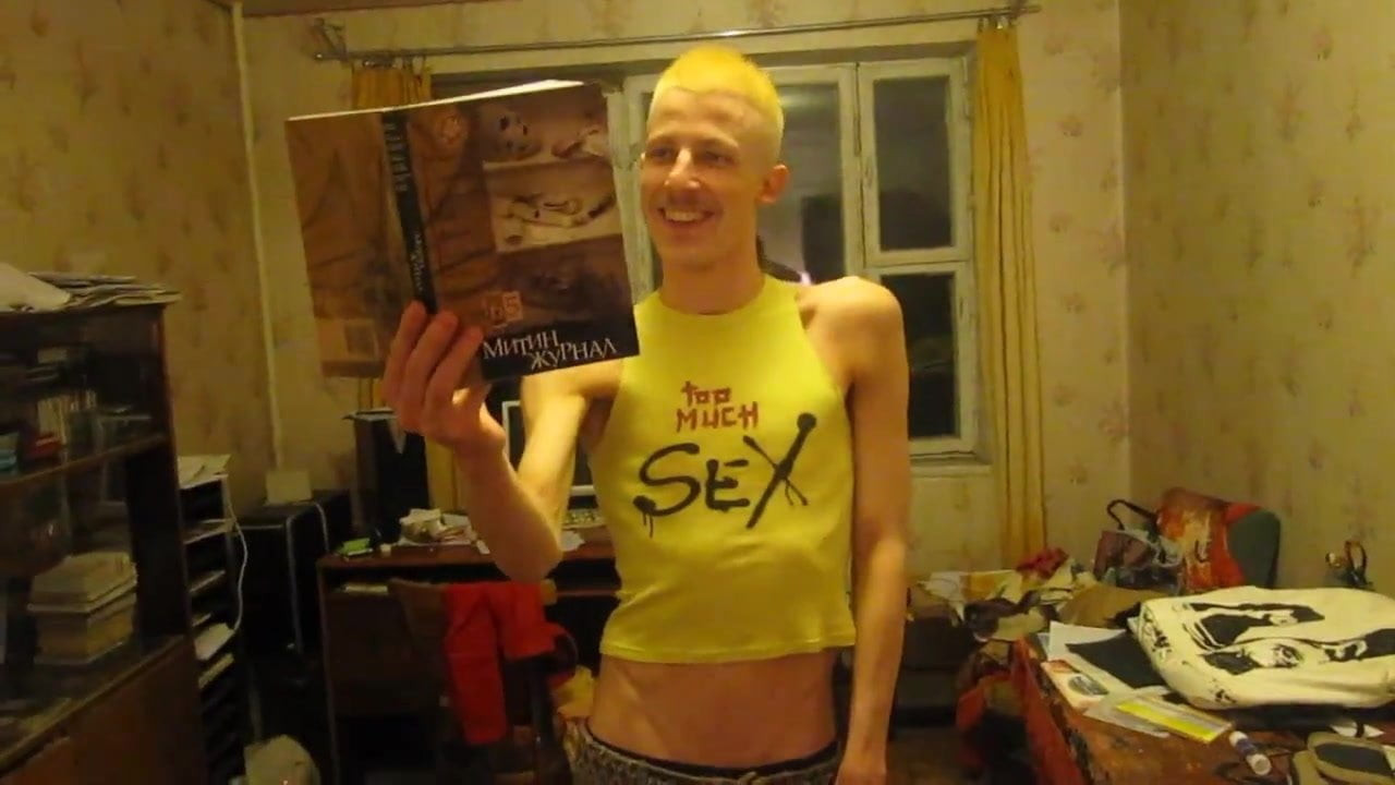TWINK IS ALWAYS HUNGRY FOR RAW COCK