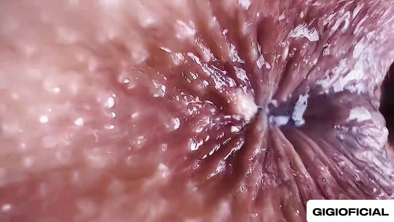 FUKIN STUDENS LIFE - Squirt and fart a song close-up
