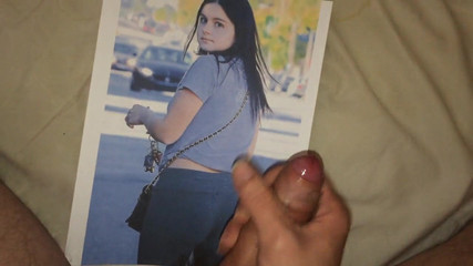 Ariel Winter cum tribute 4