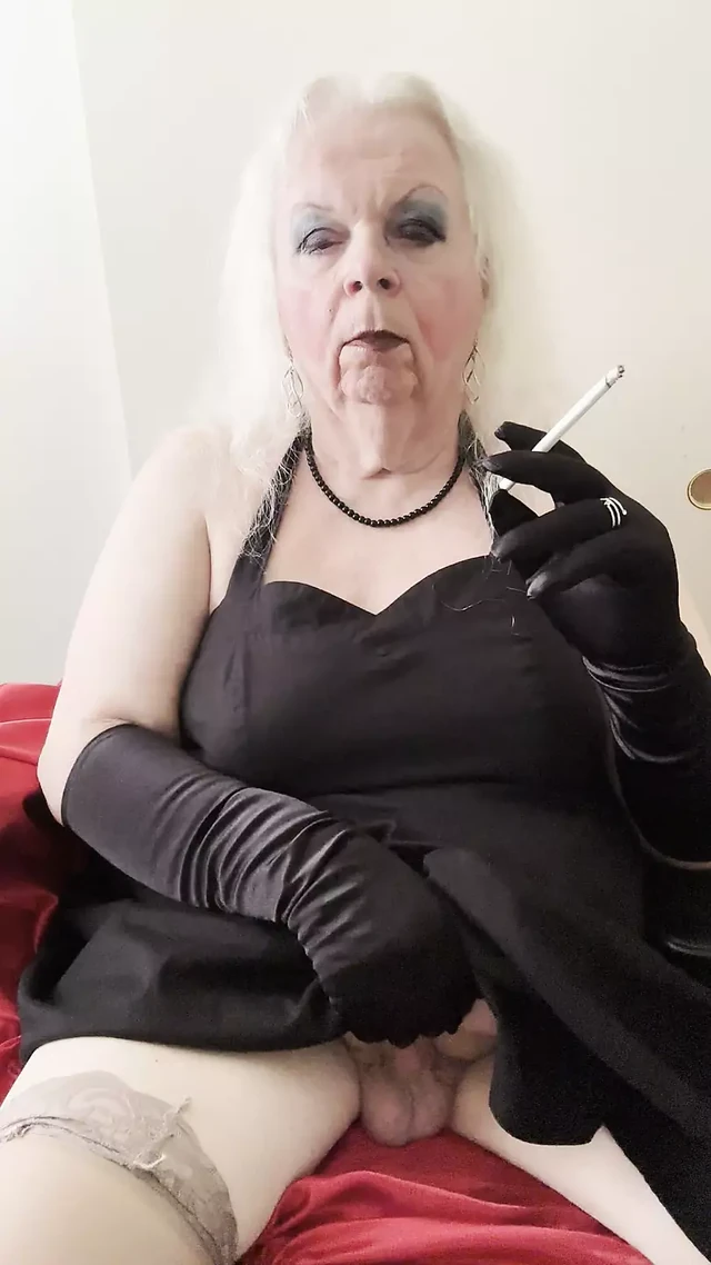Smoking and pissing