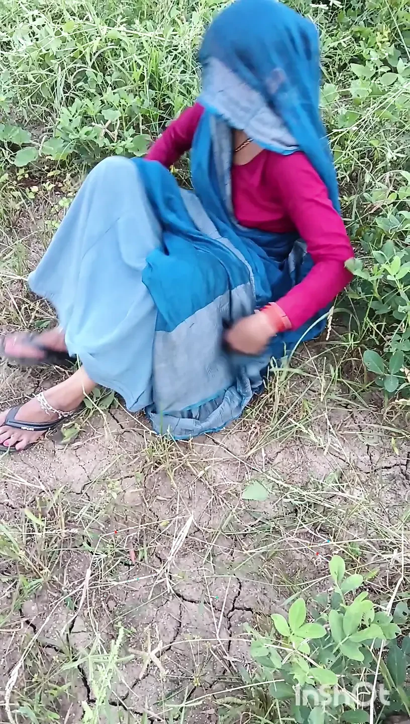 Desi bhabhi na otvorenom