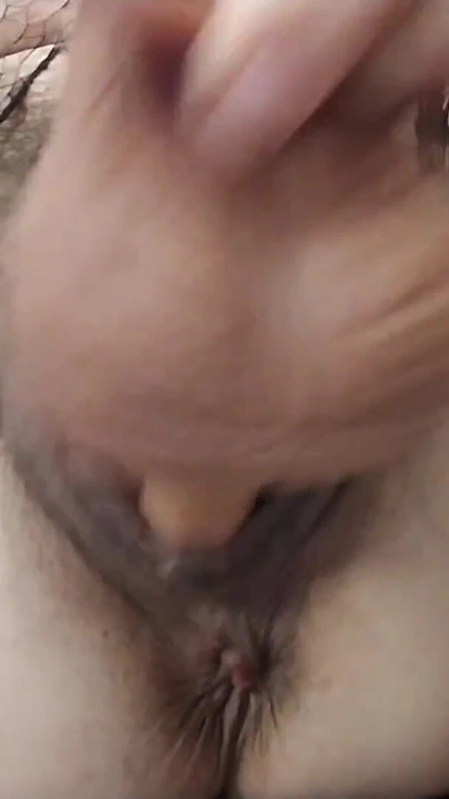 لحظة ملحمية من "Fishnet FuckHole"