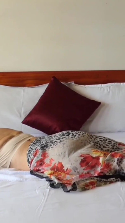 Femme Blonde Mature Profite Du Sexe Après Une Promenade