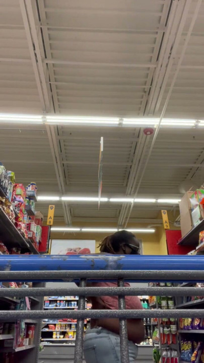 Nookiescookies flashing her nipples in Walmart | Clip 2
