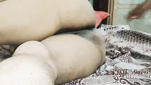 Pora 1 Ghanta Bhai ny Gand mari tati nikal ge kuty ny meri