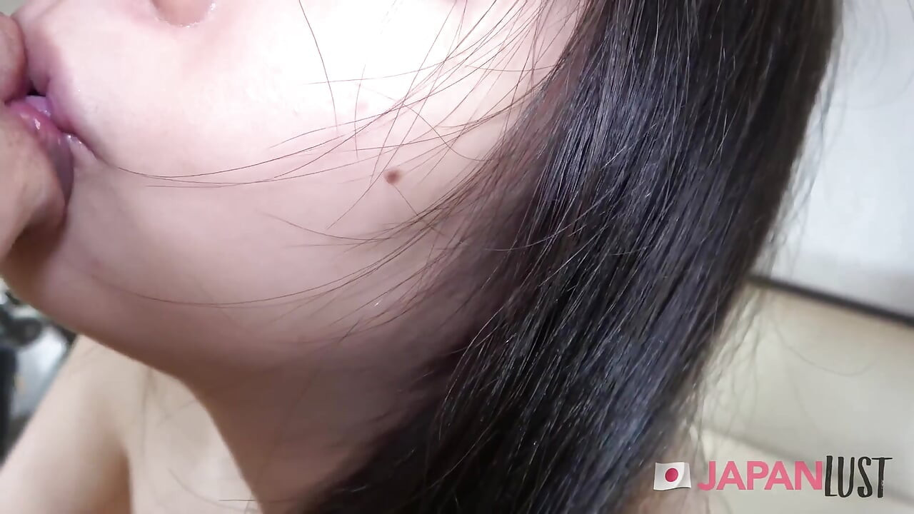 แม่น่าเย็ดญี่ปุ่นน่ารักเย็ดอย่างเร่าร้อนจบลงด้วยน้ําเงี่ยนไหลเยิ้ม