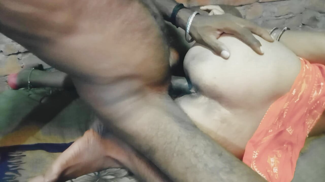 Desi bhabhi ki chut faad Diya dewar Ne