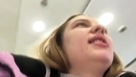 Extreme cumming in the locker room with jucielussie