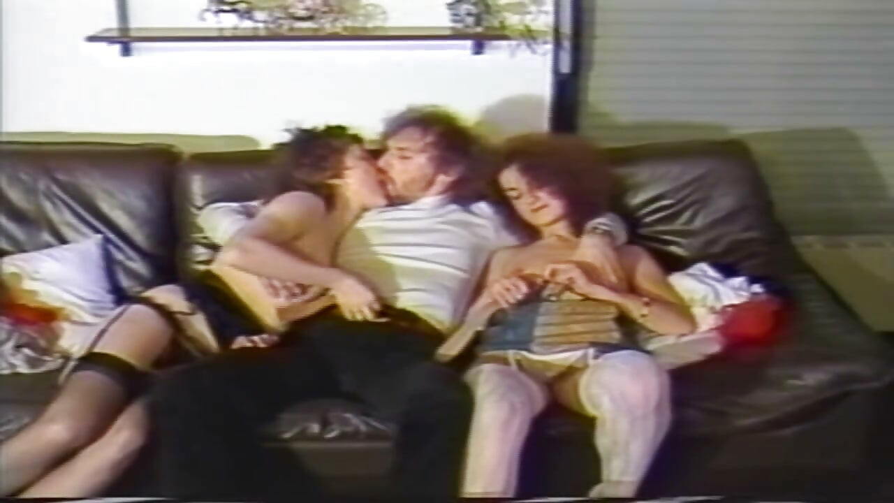 Vintage Mature Brunette Gets Fingered and Eaten to Orgasm on Couch