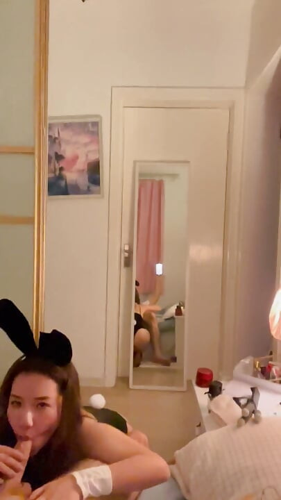 Lulu Wild, lapin asiatique playboy, se fait baiser par une grosse bite blanche