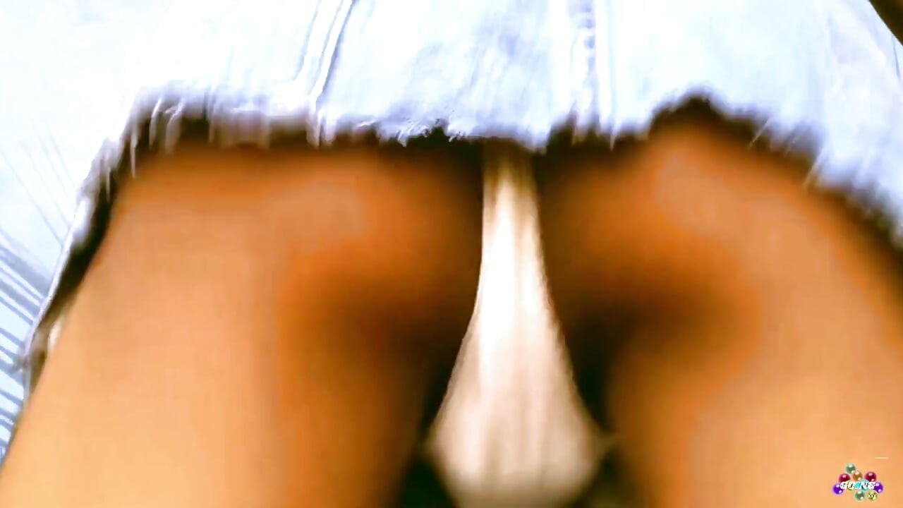 Femboy Twerking in Thong