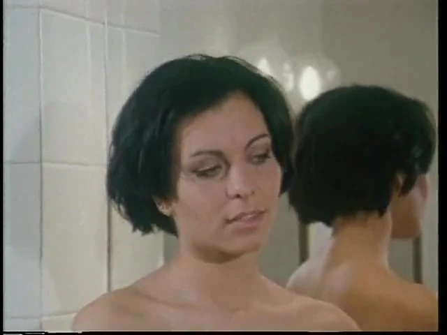 A toilet is made also for fuck: she has a sudden craving for cock