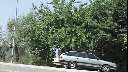 Threesome vintage gadis rambut merah mengisap kontol ngentot memek