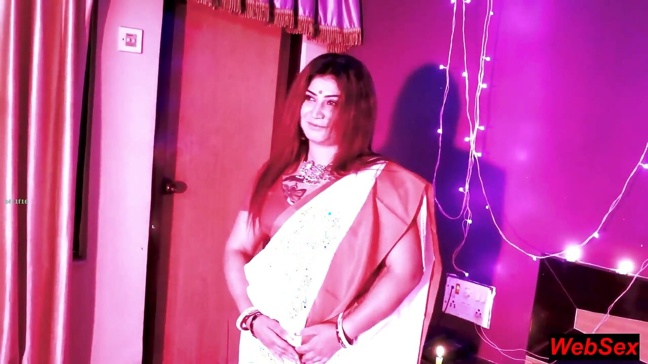 karva chauth ke baad jordaar hot bhaabhi ka seks! bhaartiy bhaabhi seks