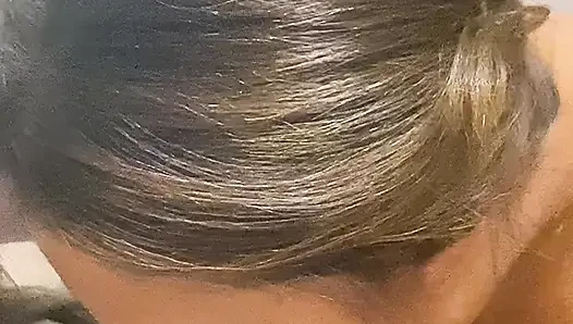 Angy çok seksi ve heyecan verici gırtlağına kadar alıyor