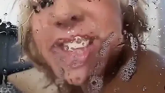 Blonde bitch gets her ass fucked after deepthroating