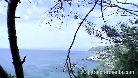 Sperm Swallowing Woodpecker Blows the Cock