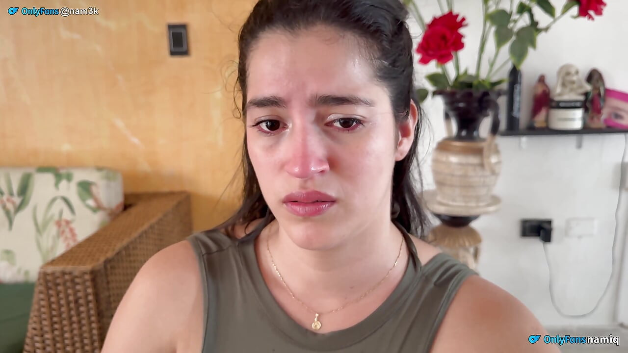 I Fuck My Real Stepsister, I Give Her a Little Gift.