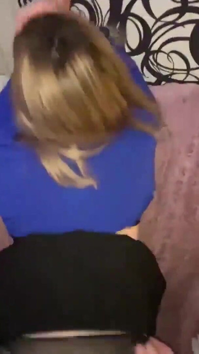 Wife Prepared A Christmas Gift And Got A Portion Of Cum In Her Mouth | Clip 1