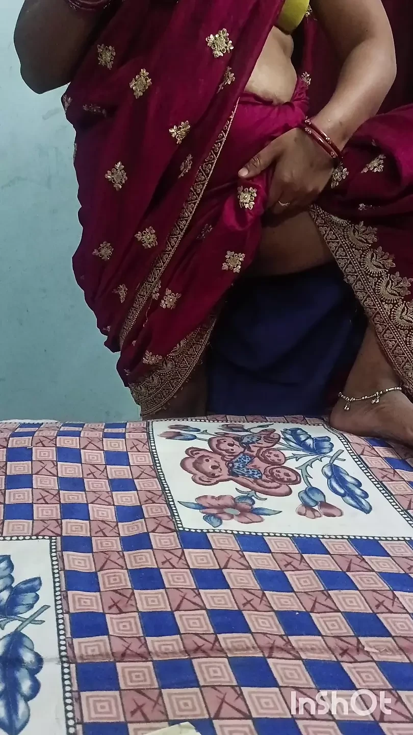 Indiancă bhabhi goală