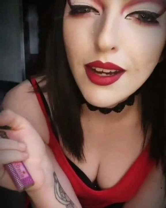 Smoking Goth