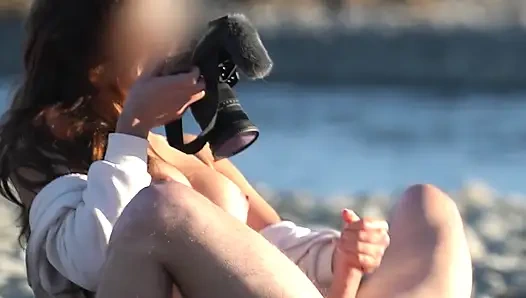 Heiße ehefrau pegt hart im freien - vertikaler pOV